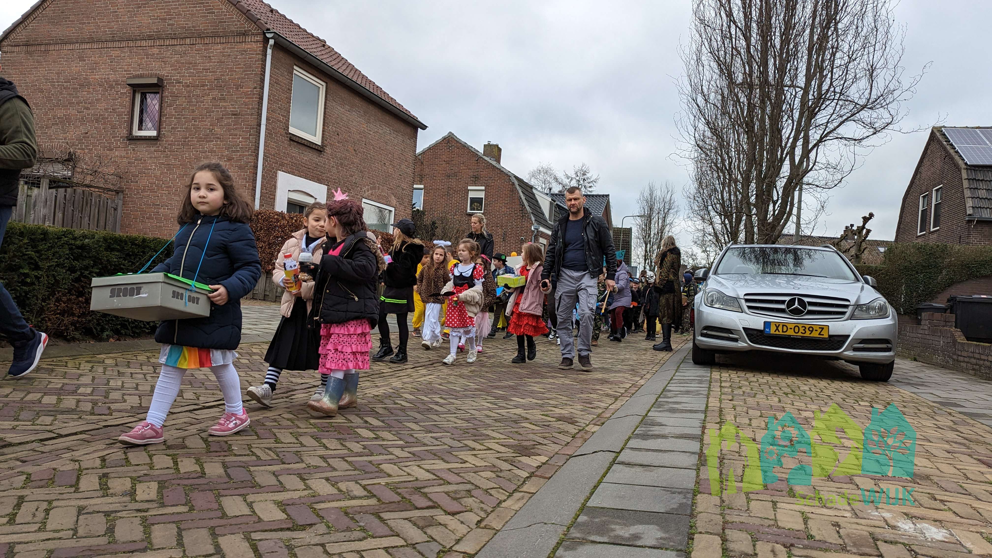 Carnavalsoptocht Ikc Regenboog Schadewijk Oss